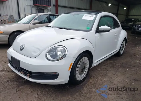 2014 Volkswagen Beetle 1.8T из США, поврежденный, VIN 3VWJ17ATXEM665203